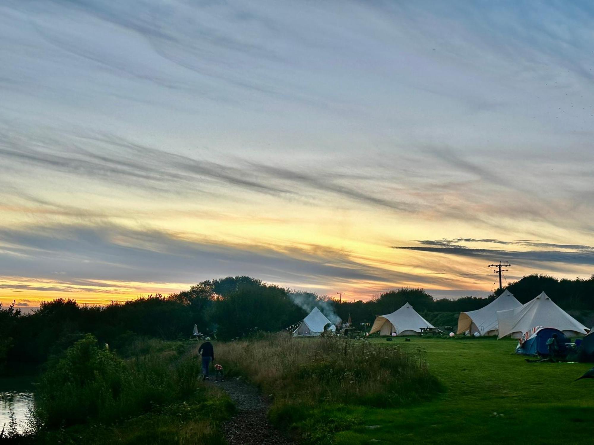 Lakeside Glamping Firecrest St Columb Major Eksteriør billede