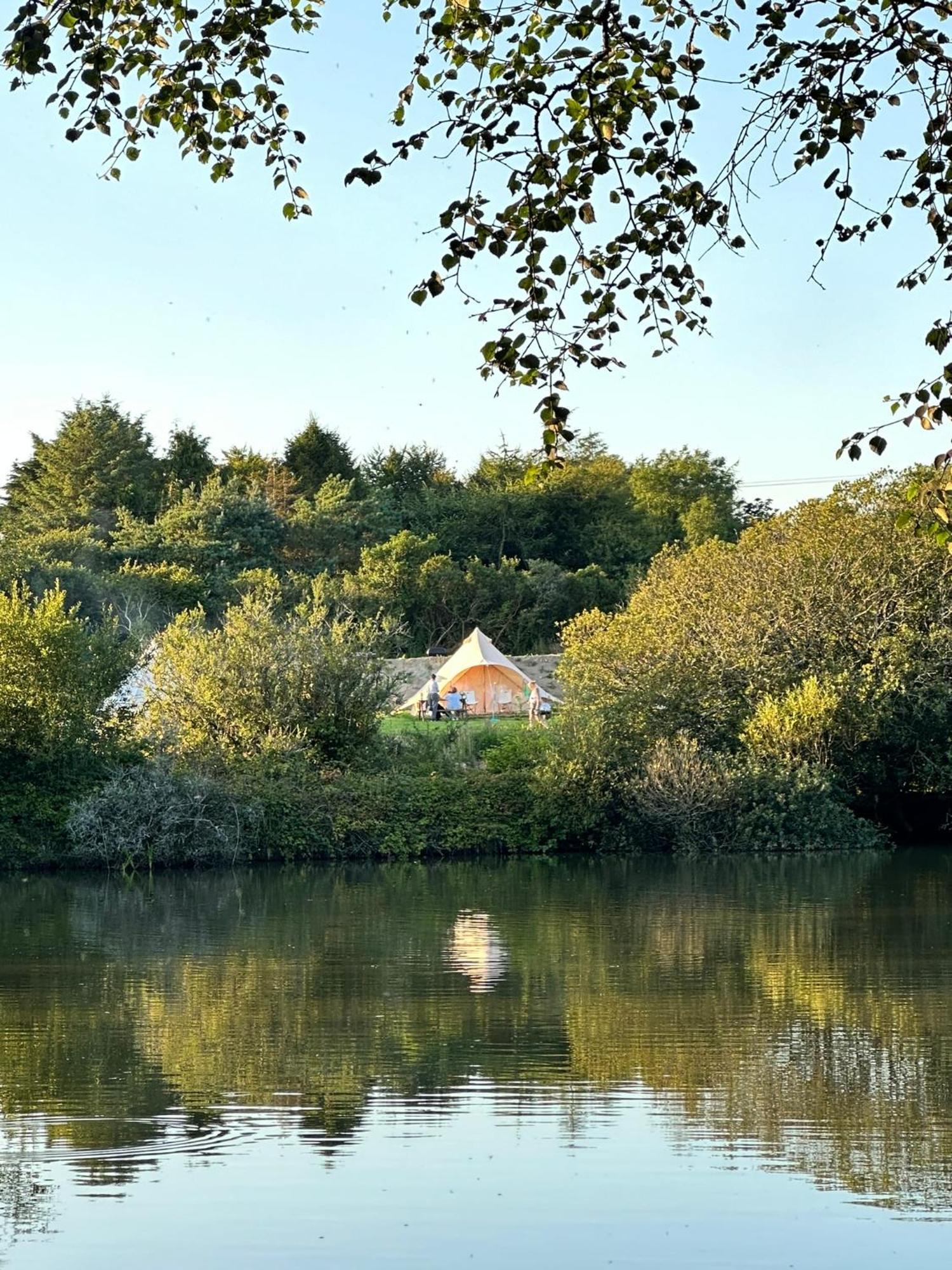 Lakeside Glamping Firecrest St Columb Major Eksteriør billede